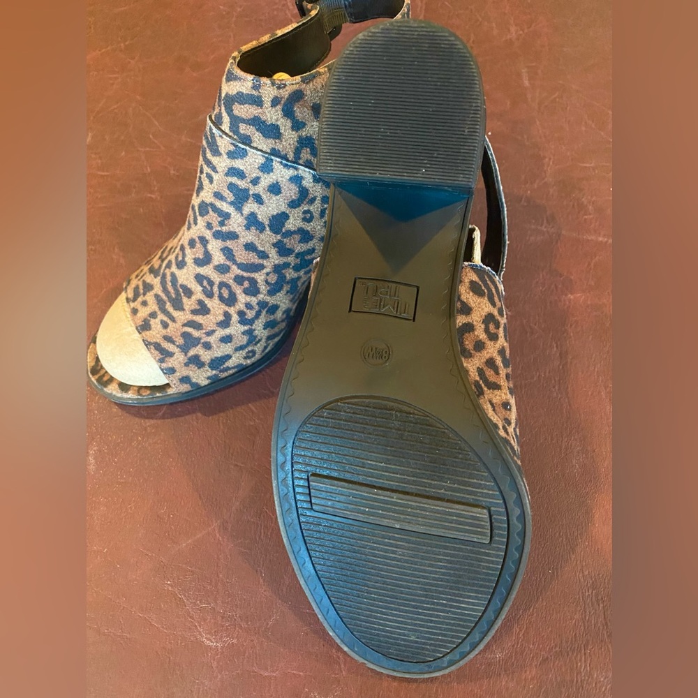 Time and Tru Leopard Print Ankle Booties - Picture 3 of 6